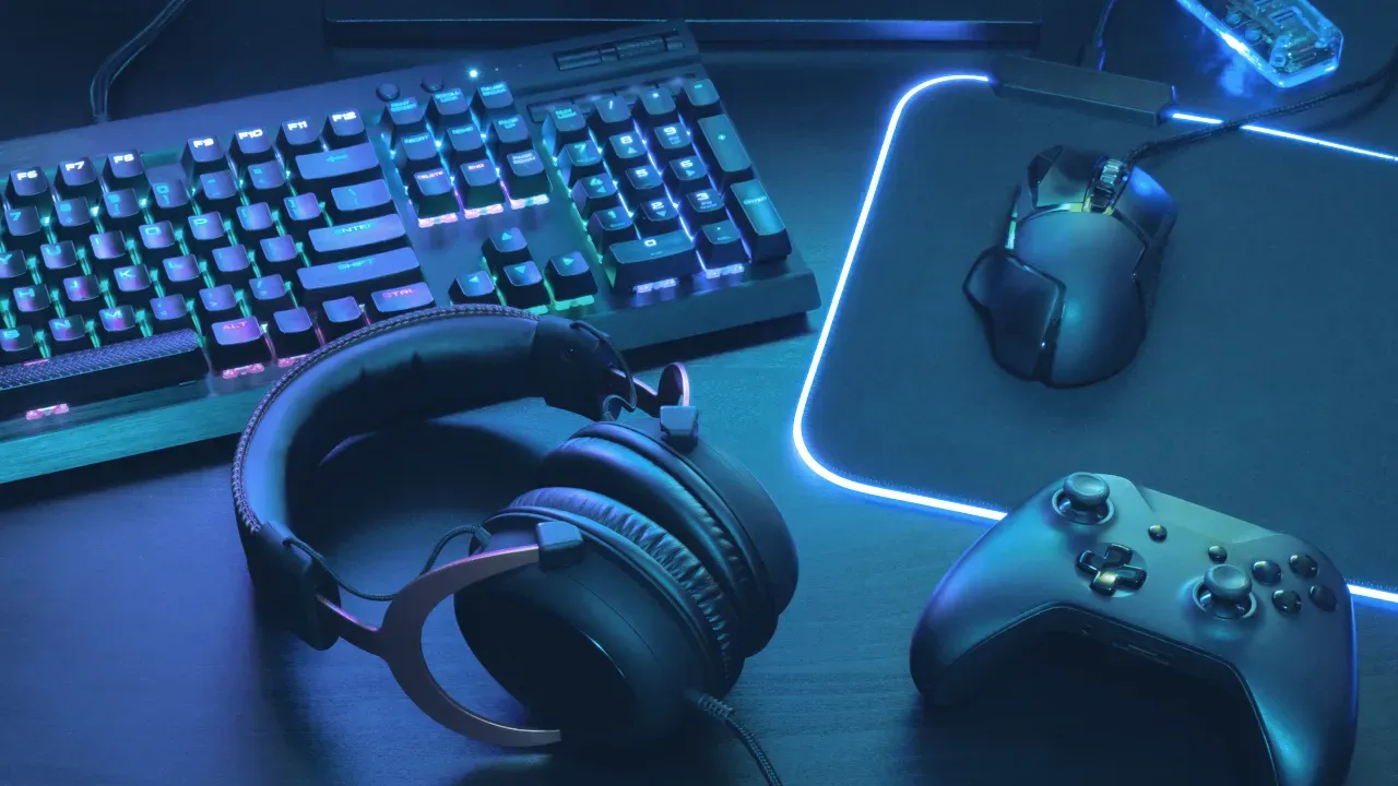 Challenges and Benefits of On-Chain Gaming image