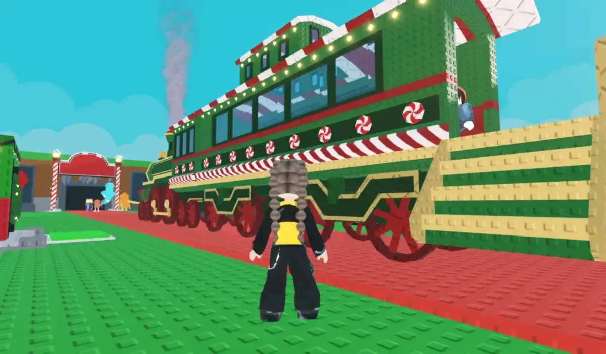 Train spawning in main lobby